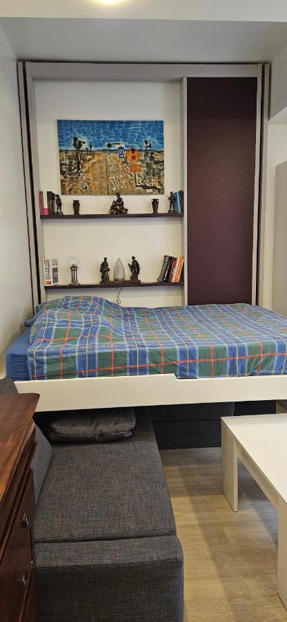 Apartment 22m2 A Ivry/seine-a 200 Metres De Paris. Proche Metro 7 Ivry-sur-Seine